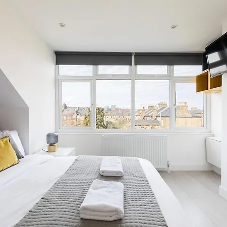 Cozy Rooms With Shared Kitchen And Laundry Area London Exterior photo